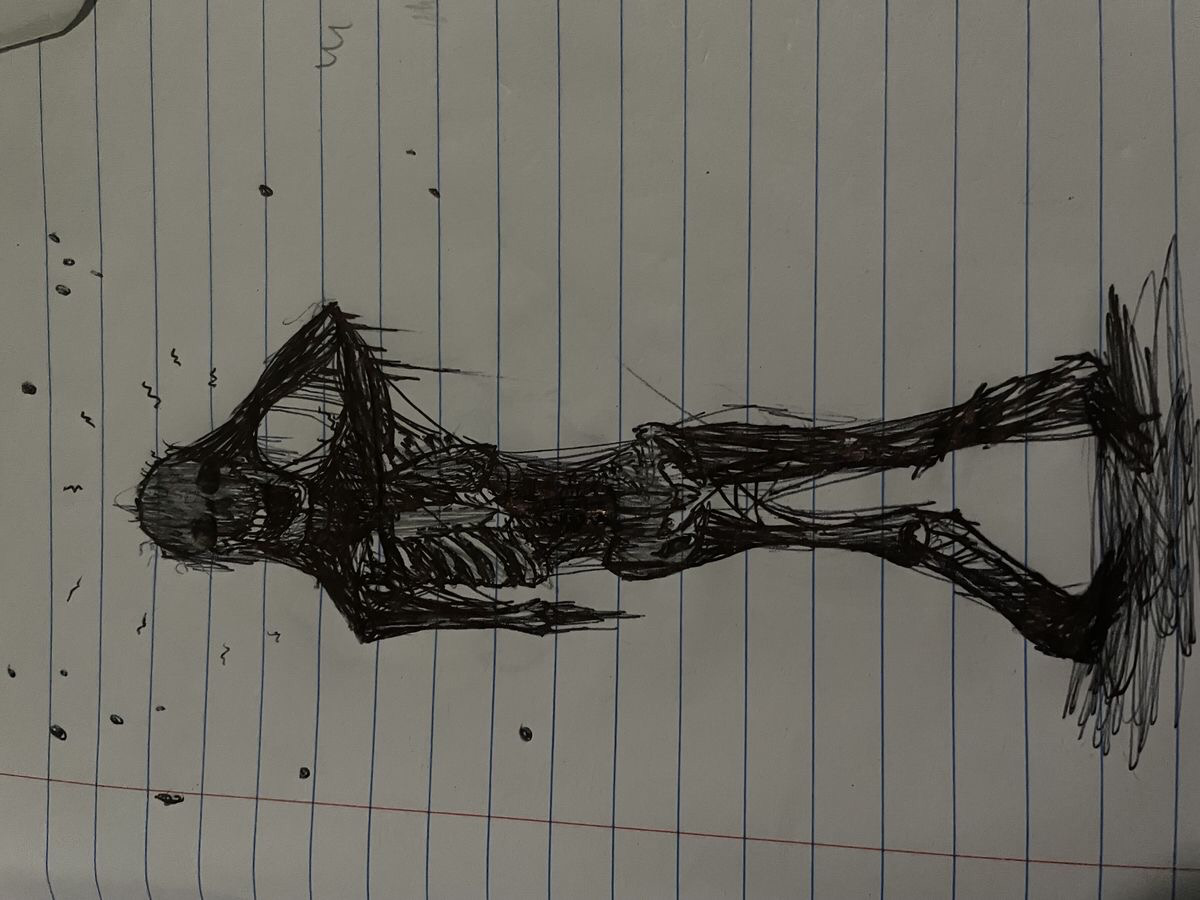 ☻>-<