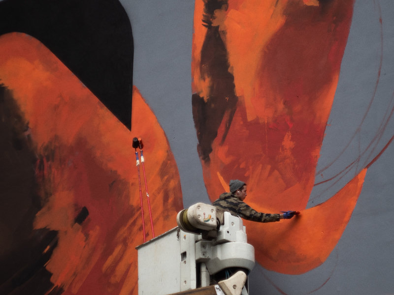 How to paint a mural on a wall – step by step